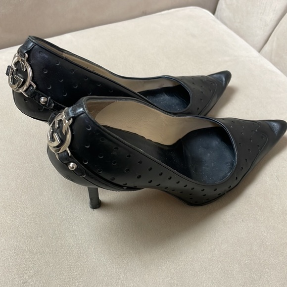 GUCCI-Authentic Vintage
Calfskin Perforated GG Reins - Picture 2 of 10